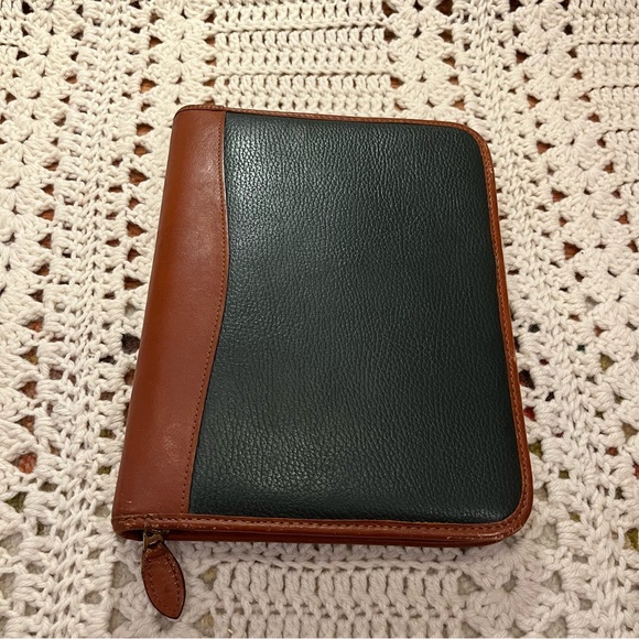 Day-Timer Vintage Green and Brown Leather Zipper Planner/Calendar - Picture 1 of 16